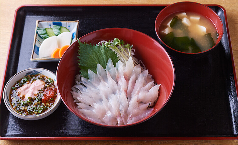 皮はぎ肝あえ丼