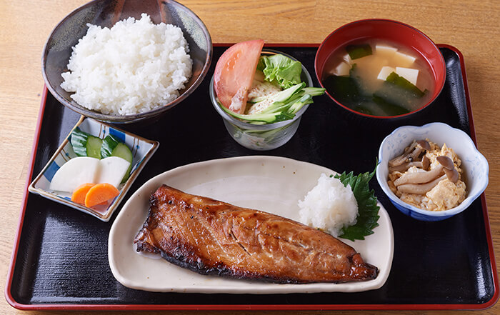 さばのみりん干し定食